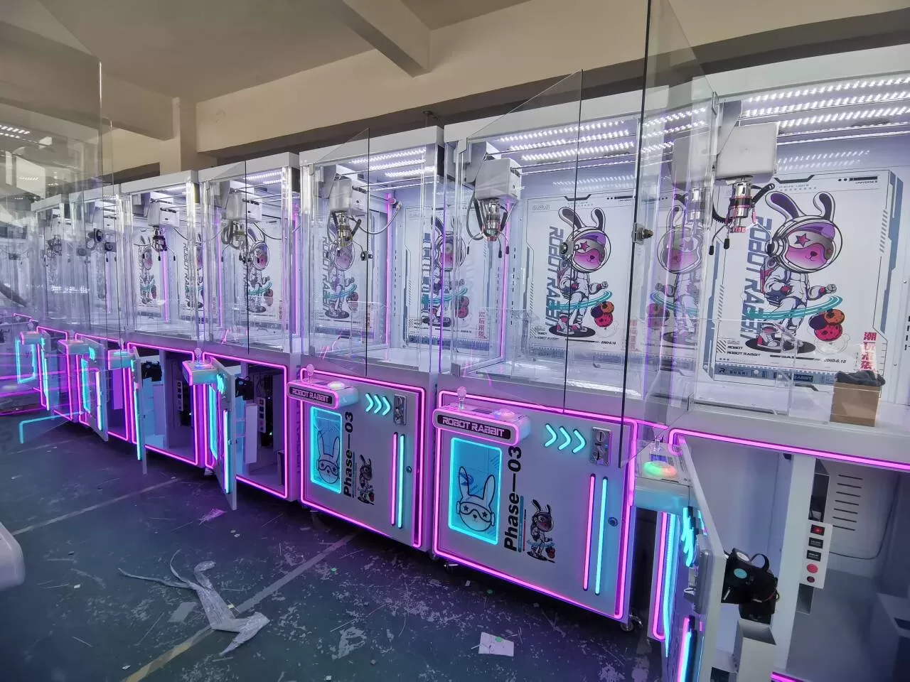 Best commercial claw machine for business and arcade use