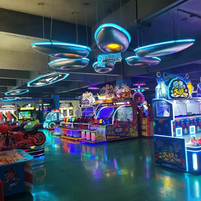 B2B buyer sending inquiry to arcade machine manufacturer